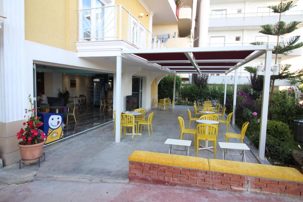 Sunrise Luxury Apartments Sarande Exterior photo