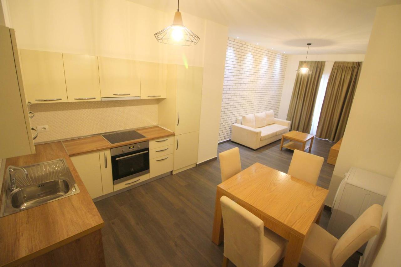Sunrise Luxury Apartments Sarande Exterior photo