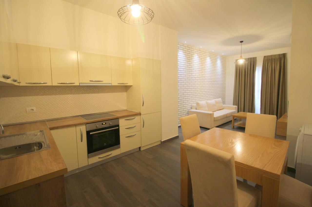 Sunrise Luxury Apartments Sarande Exterior photo