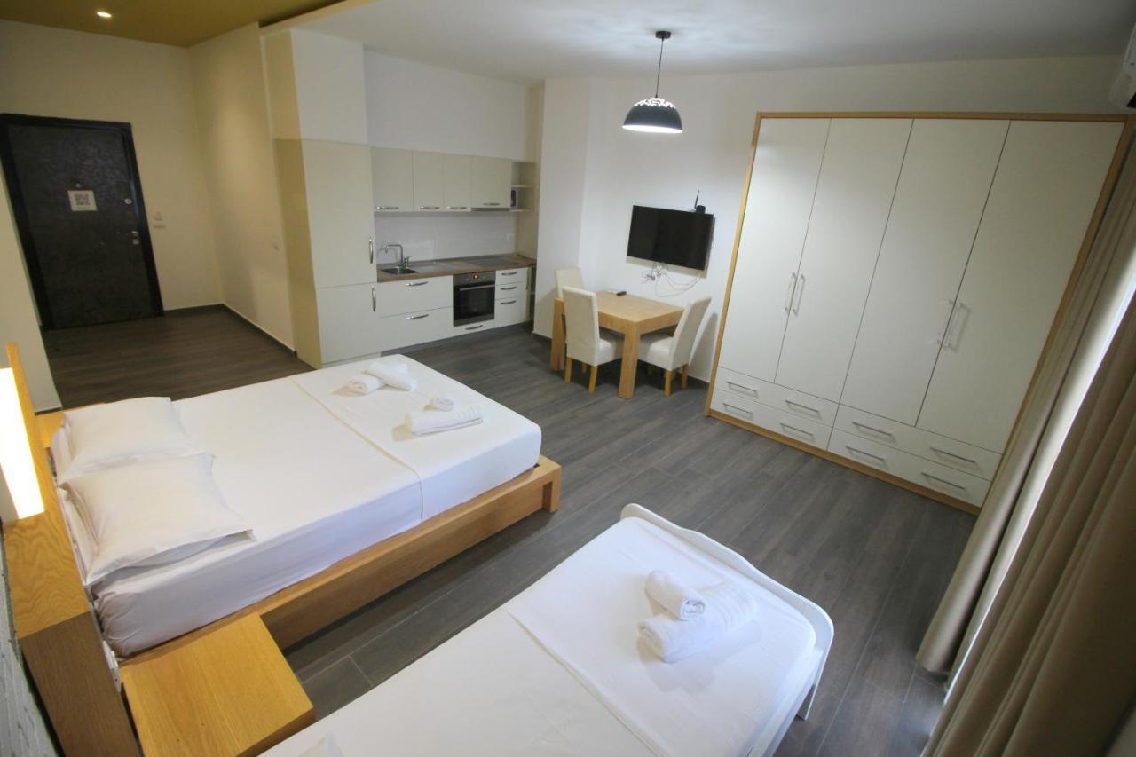 Sunrise Luxury Apartments Sarande Exterior photo