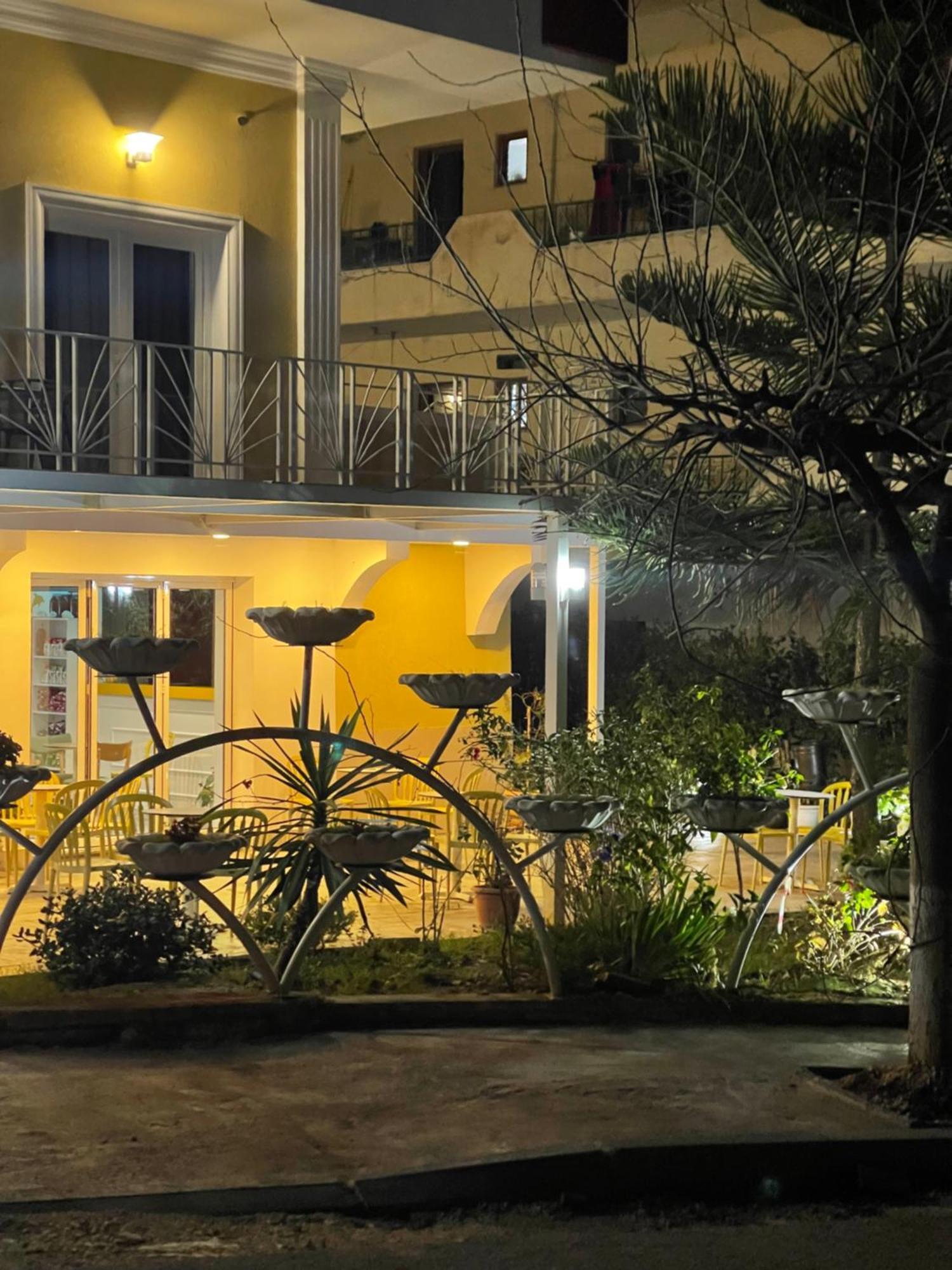 Sunrise Luxury Apartments Sarande Exterior photo