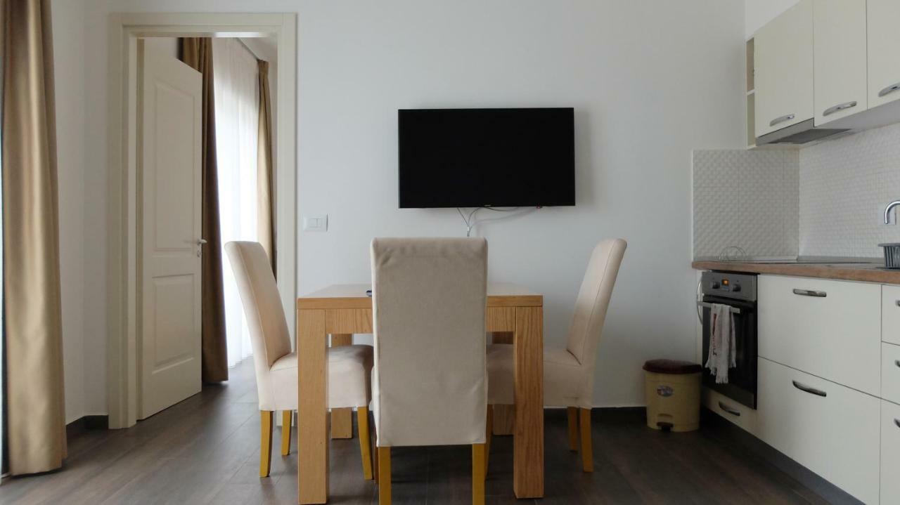 Sunrise Luxury Apartments Sarande Exterior photo