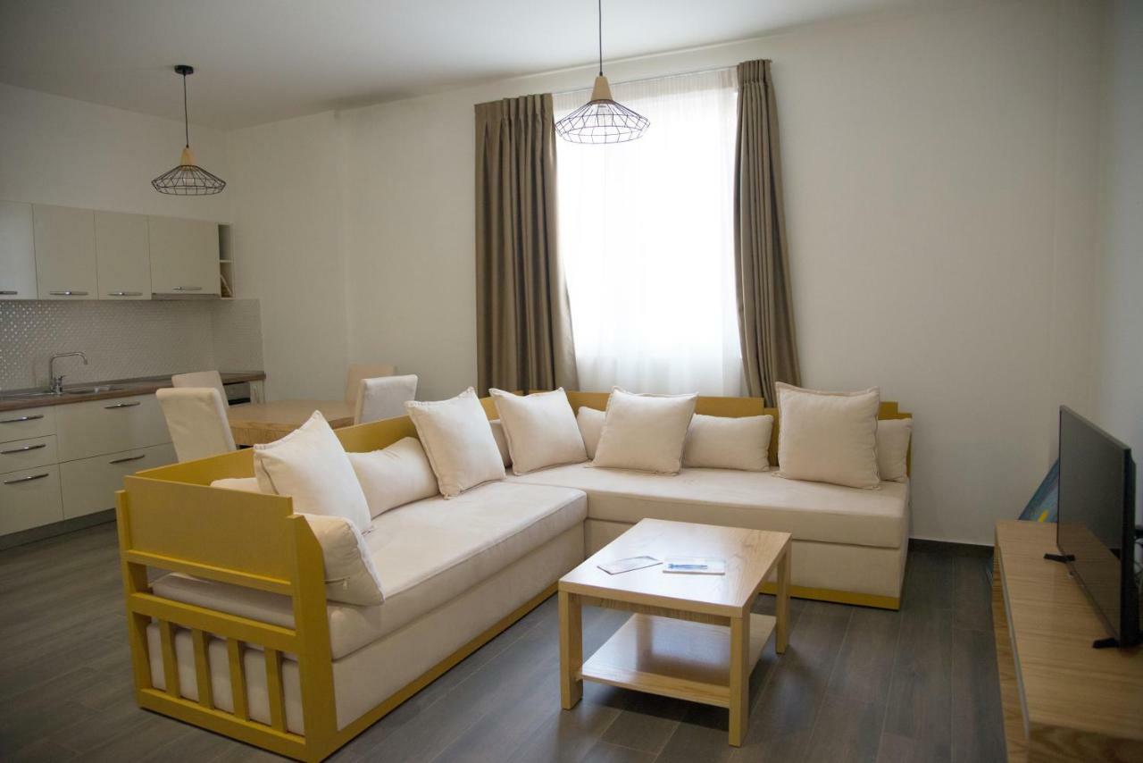 Sunrise Luxury Apartments Sarande Exterior photo