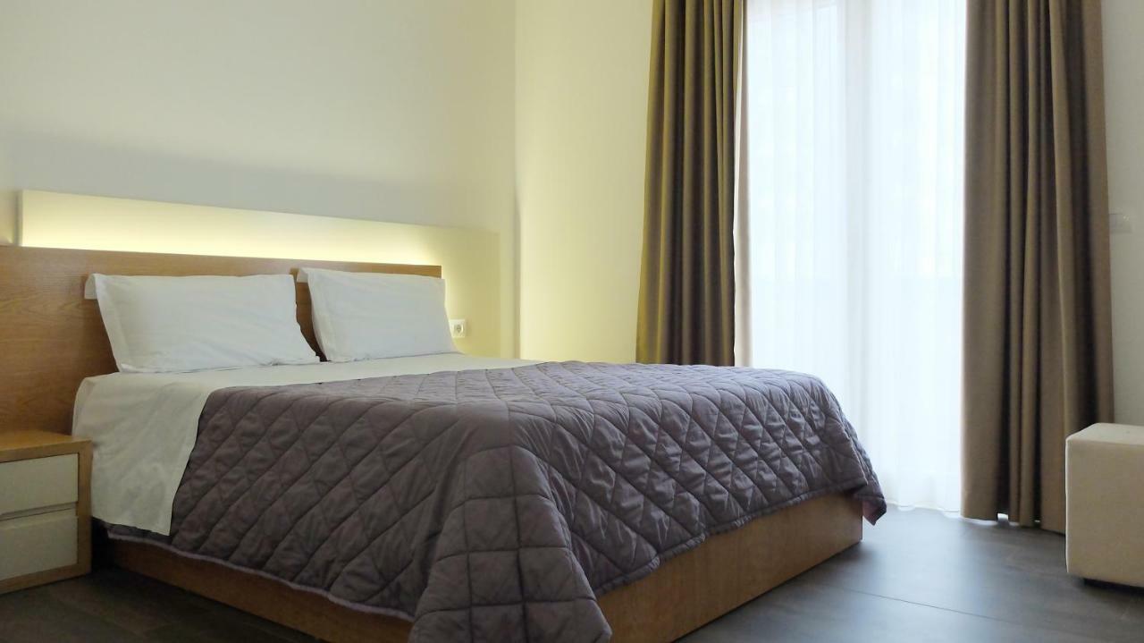 Sunrise Luxury Apartments Sarande Exterior photo